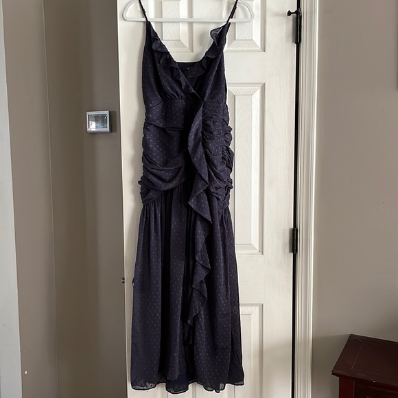Lulu’s navy slit dress - Picture 2 of 2